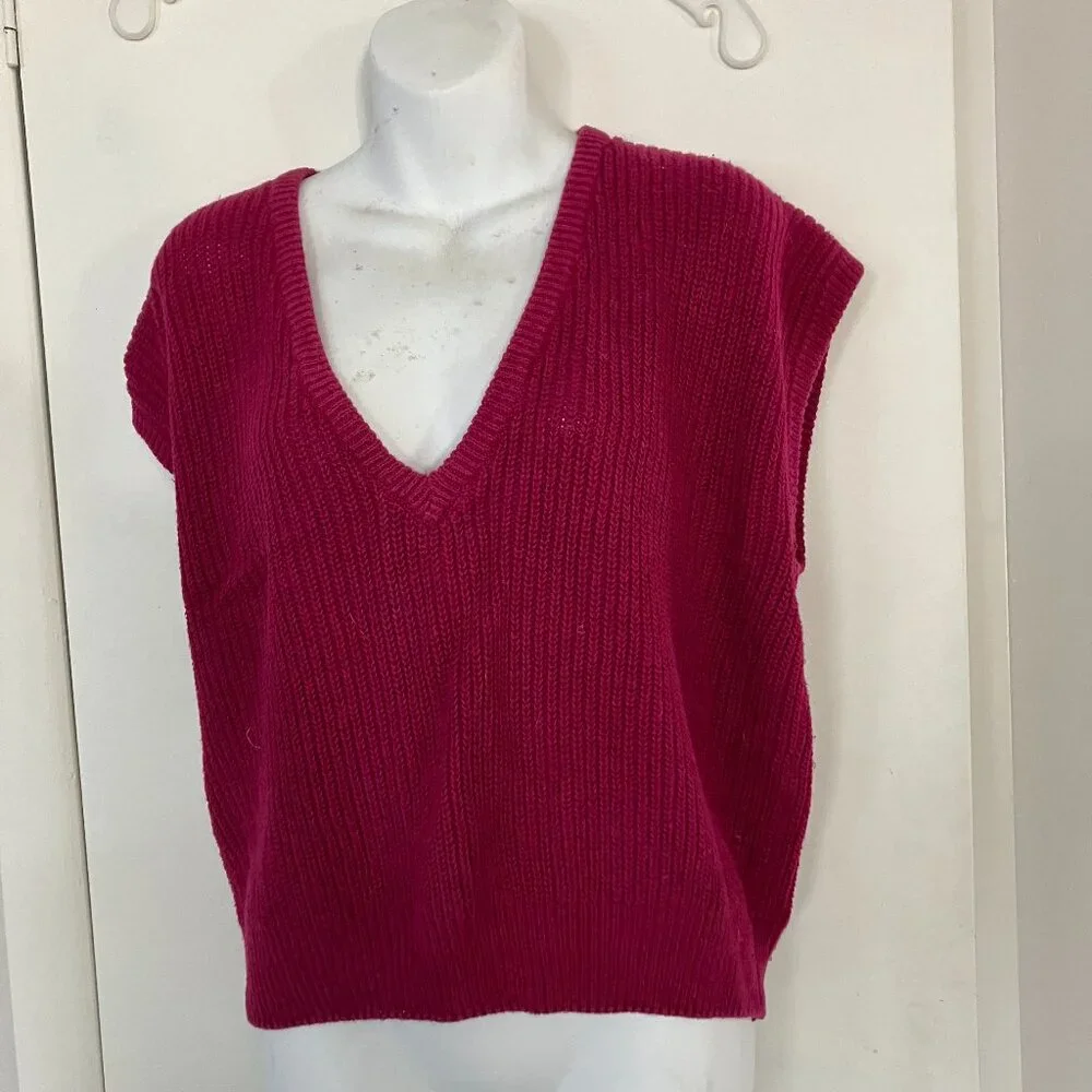 Oversize Red Sweater Vest Size Large Petite EUC - Picture 1 of 3